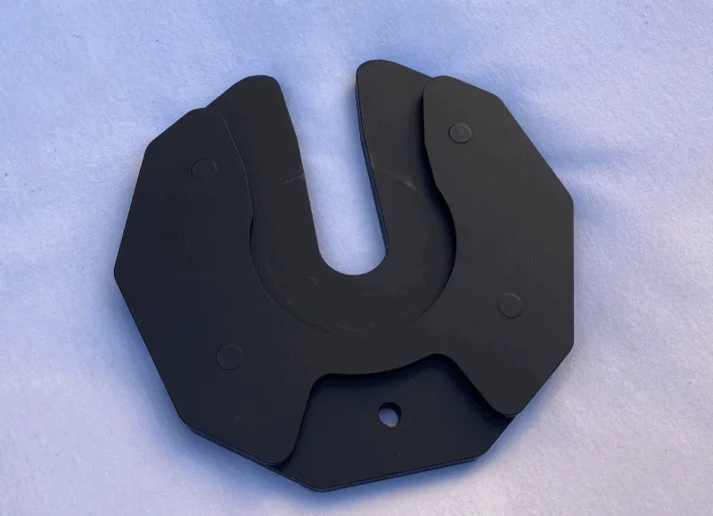 Black powder coating of an Ativafit weight plate